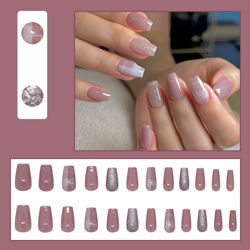 Kurze, mittellange künstliche  – Nail Art Glossy Bewertung und Preis